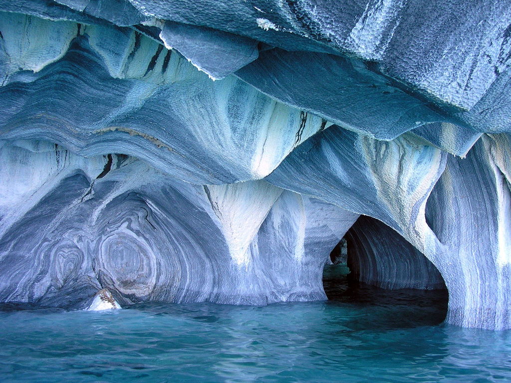 breathtaking-views-marble-caves-chile