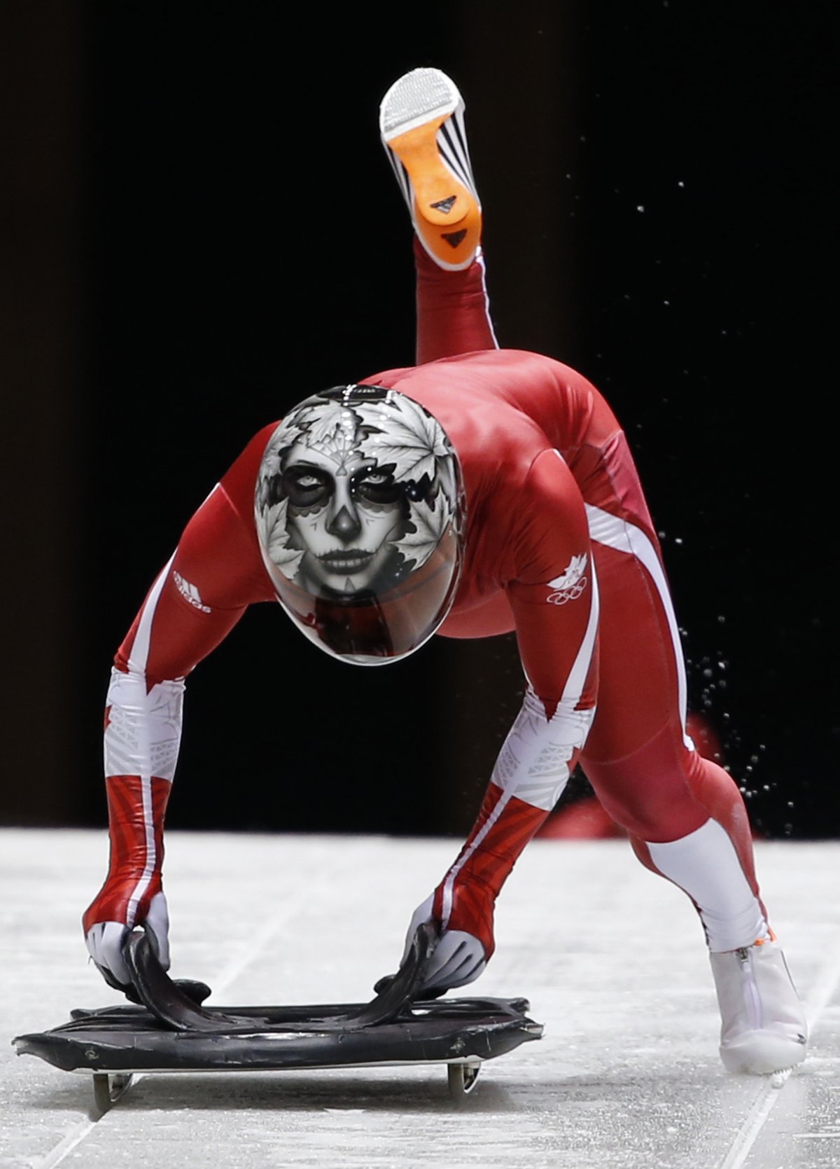sochi-olympics-skeleton-helmet-canda-sarah-reid