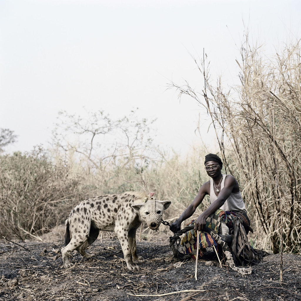Mallam Mantari Lamal with Mainasara,Nigeria 2005. (Photo by Pieter Hugo)