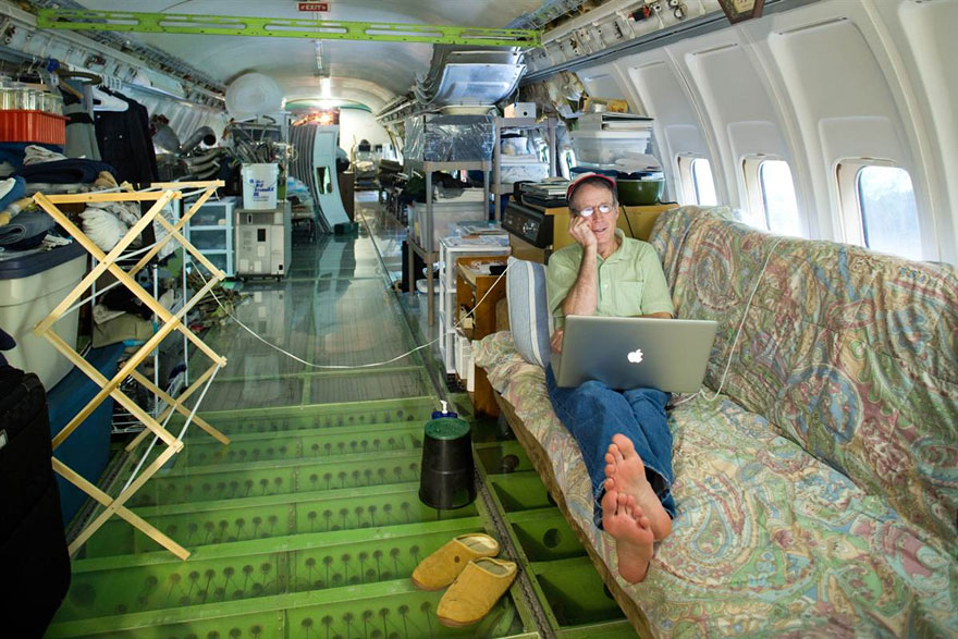 boeing-727-upcycled-home-bruce-campbell-03