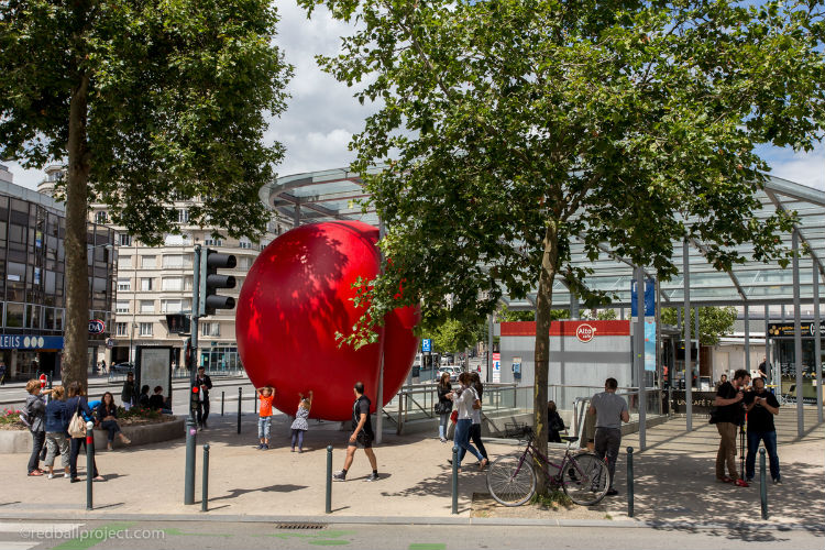 giant-red-ball-project-11