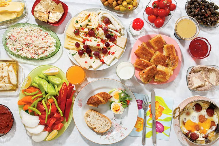 What_kids_around_the_world_eat_for_breakfast_hannah_whitaker_istanbul_2