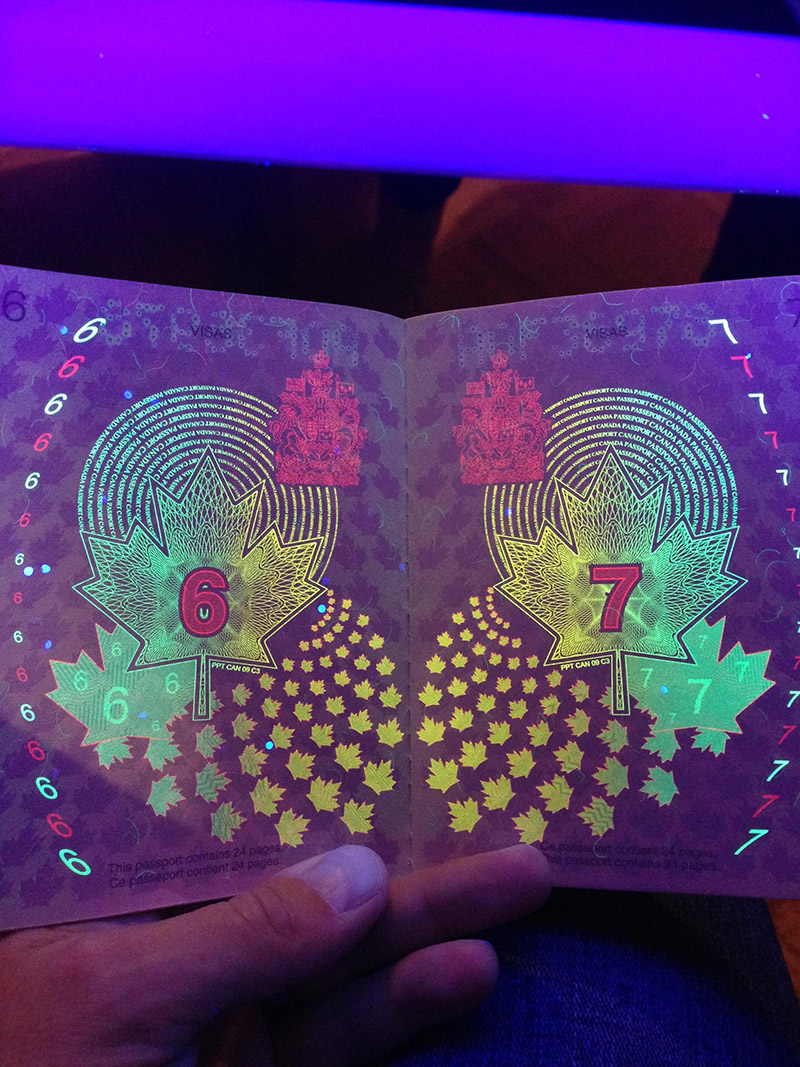 canadian-passport-02
