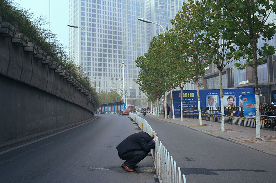 perfectly-timed-street-photography-china-tao-liu-06