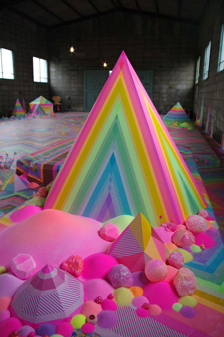 candy-floor-installation-pin-and-pop-tanya-schultz-91