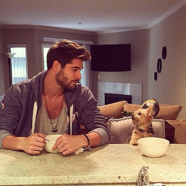 hot-dudes-with-dogs-instagram-01