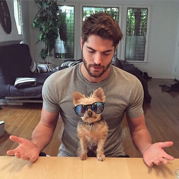 hot-dudes-with-dogs-instagram-02