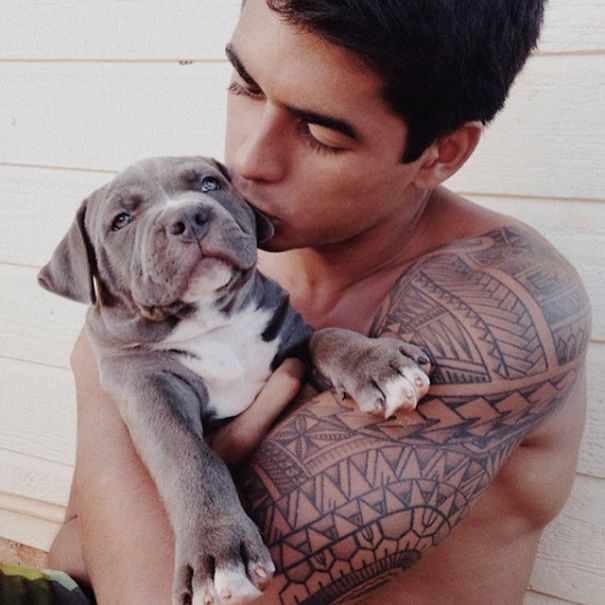 hot-dudes-with-dogs-instagram-03