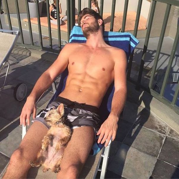 hot-dudes-with-dogs-instagram-06
