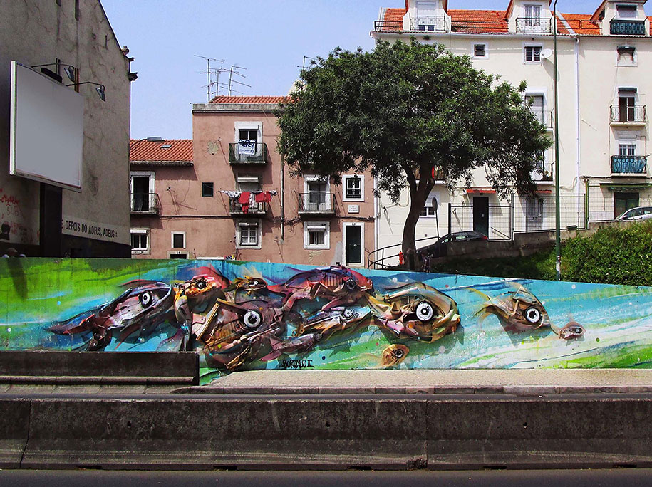 trash-street-art-bordalo-15