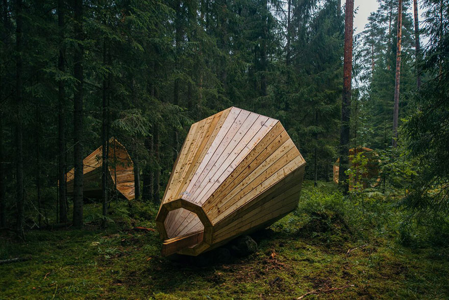 giant_wooden_megaphones_estonia_01