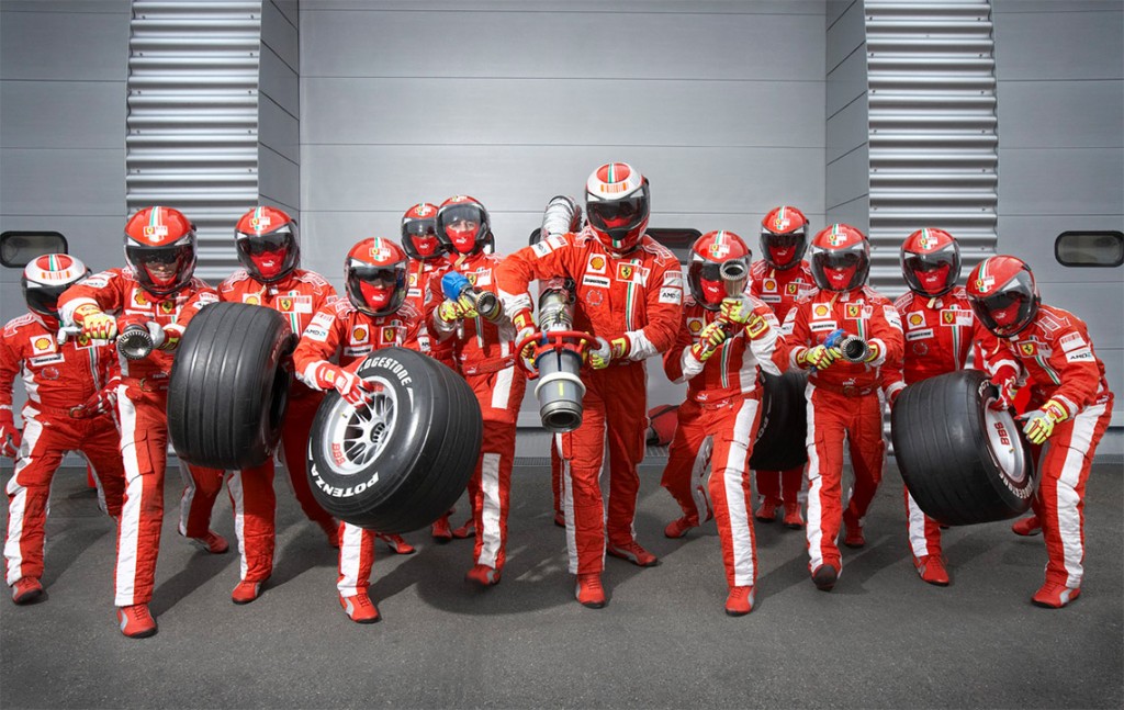 Insanely Fast Ferrari F1 Pit Crew in Motion.